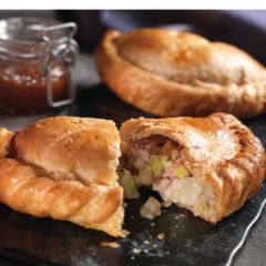 Proper Cornish Unbaked Bacon, Chicken &amp; Leek Pasty 