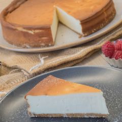 Beckleberrys San Sebastian Cheesecake 