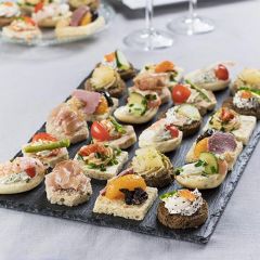 Central Foods Tipiak Chicago Canapes 